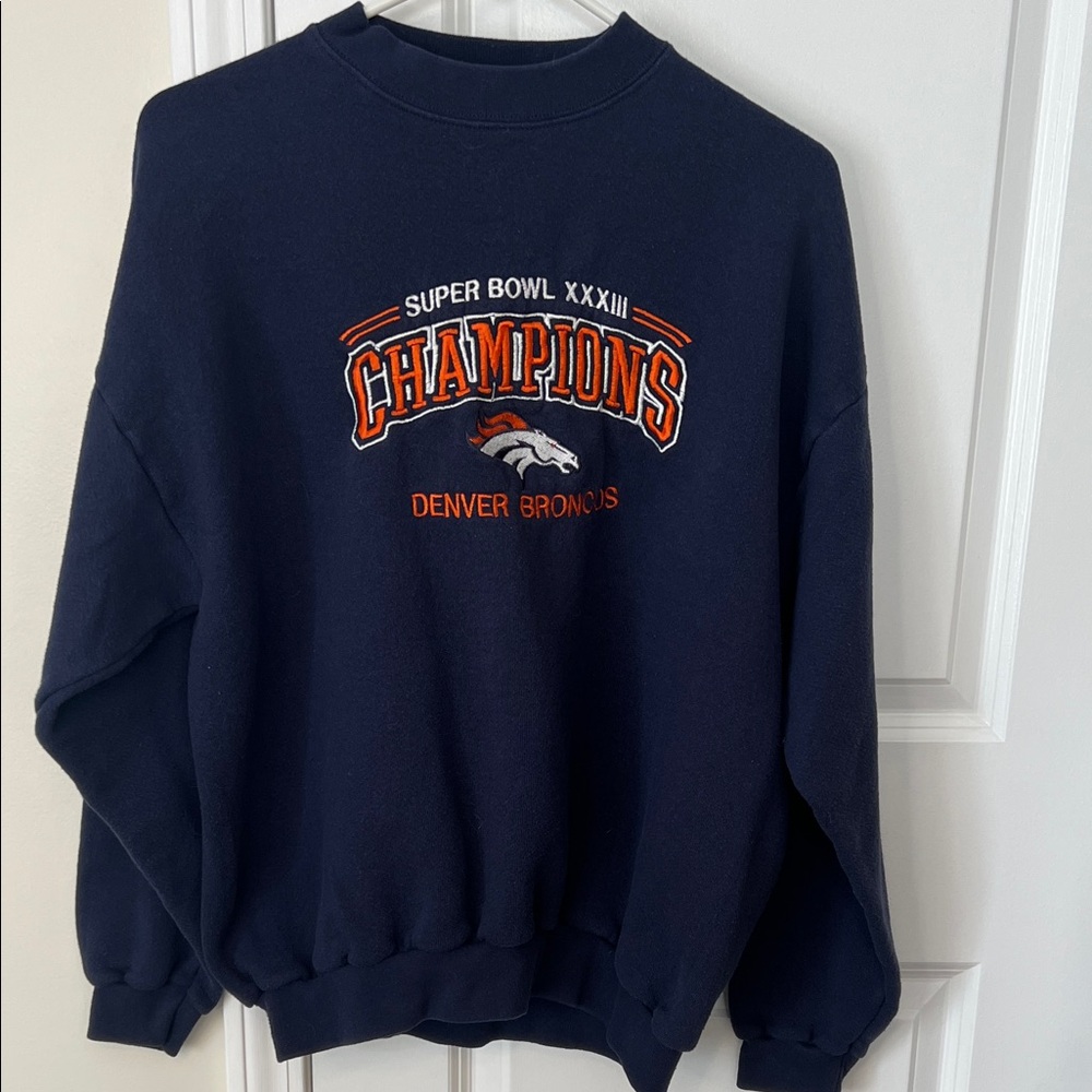 Vintage 1999 Super Bowel XXXIII Denver Broncos Champions Navy Blue Sweat Shirt